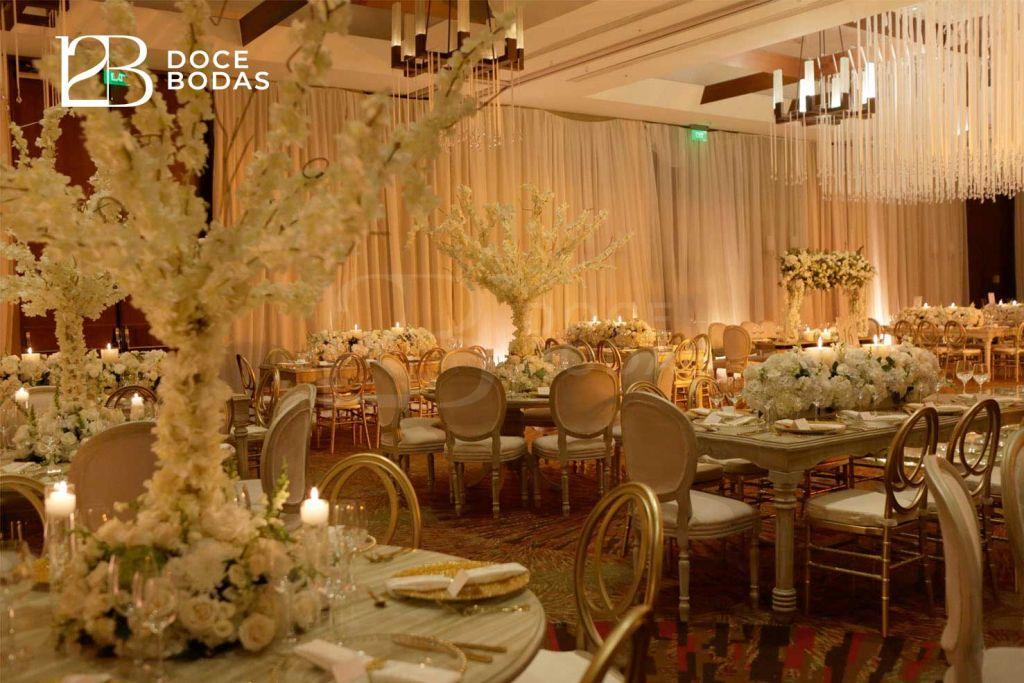 Hotel JW Marriott Bogota, Wedding Day, Wedding Planner, Wedding Decoration, Centerpiece, Custom Wedding, Boda Personalizada, Muebles para Boda, Mobiliario para Eventos, Decoración de Techos