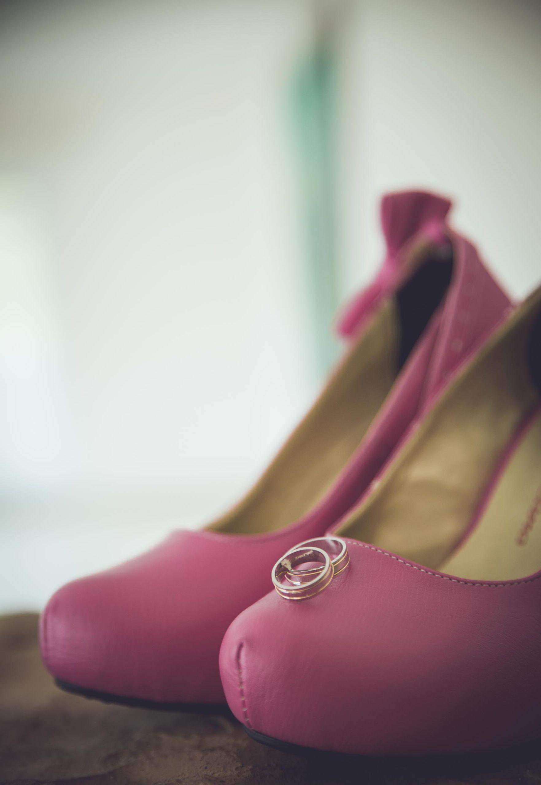 Zapatos de novia cómodos, Zapatos de novia elegantes, Zapatos para boda, Tacones de novia, Comodidad en zapatos de boda, Elegancia en zapatos de novia, Zapatos para ceremonias, Zapatos de novia para la recepción